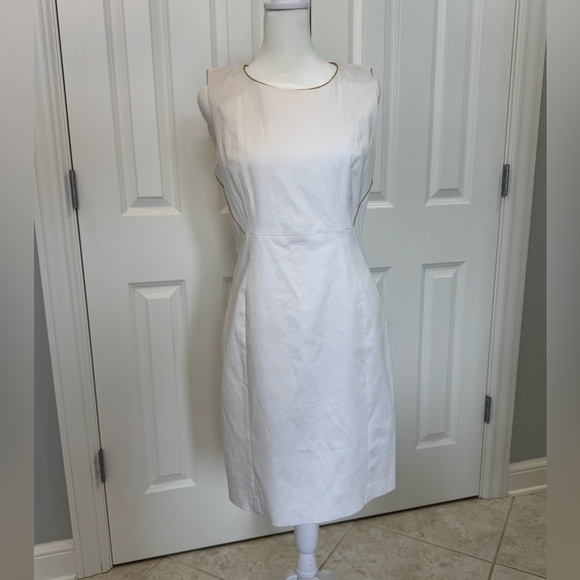 T Tahari Dresses & Skirts - T Tahari White Cali Sleeveless Dress Women’s Size 4 Cotton Elastane Gold NWT
